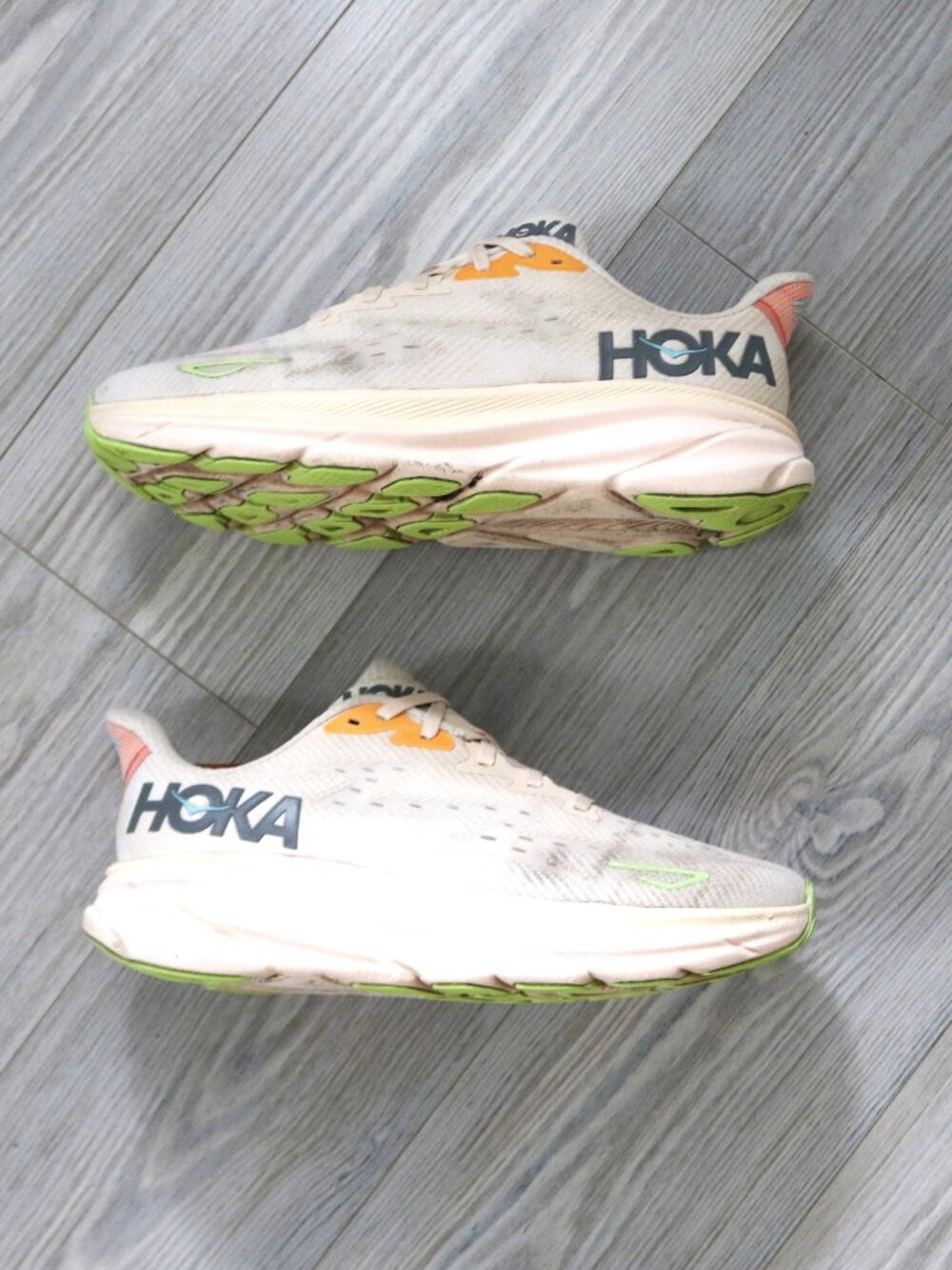 Hoka One One Clifton 9 Running Shoes Women's Vanilla Astral 1127896 VLS Size 9B